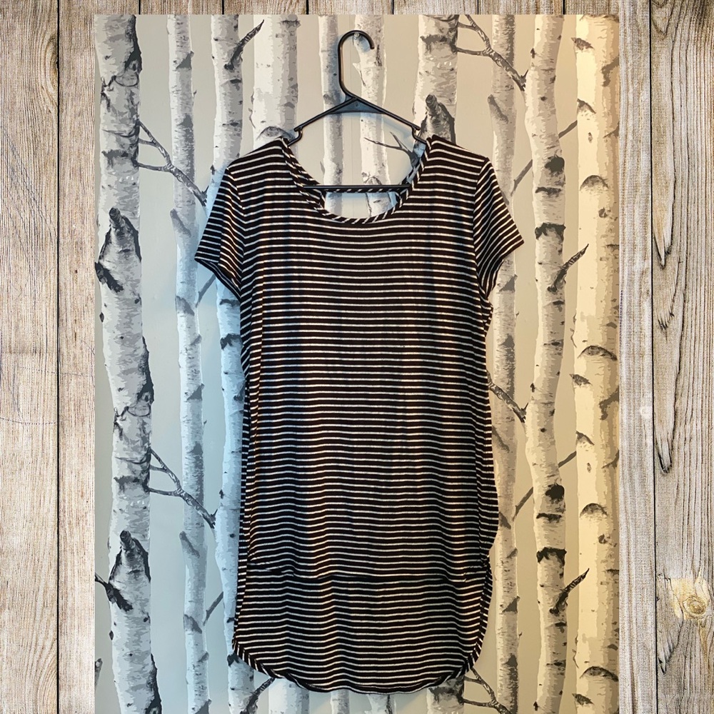 Hi-Low T-shirt
